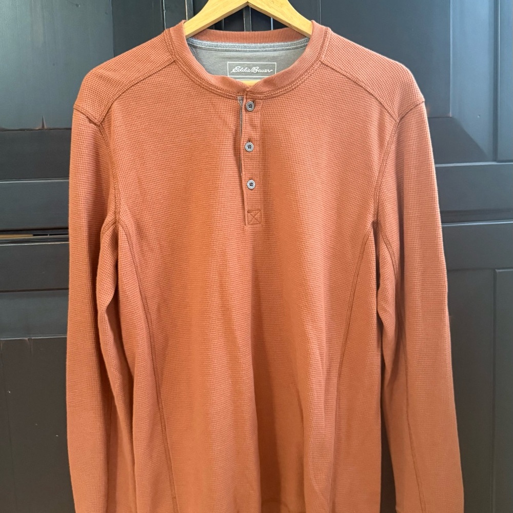 Eddie Bauer Men's Long Sleeve Henley in Rust